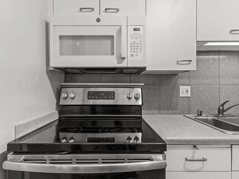 385 Jayne Ave #309 — Photo 5