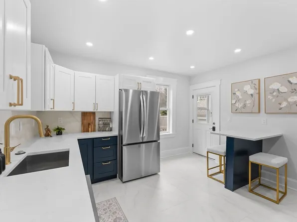 35 Fairmont St #1, Arlington, MA 02474