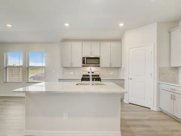 2213 Lone Star Ln, Seagoville, TX 75159