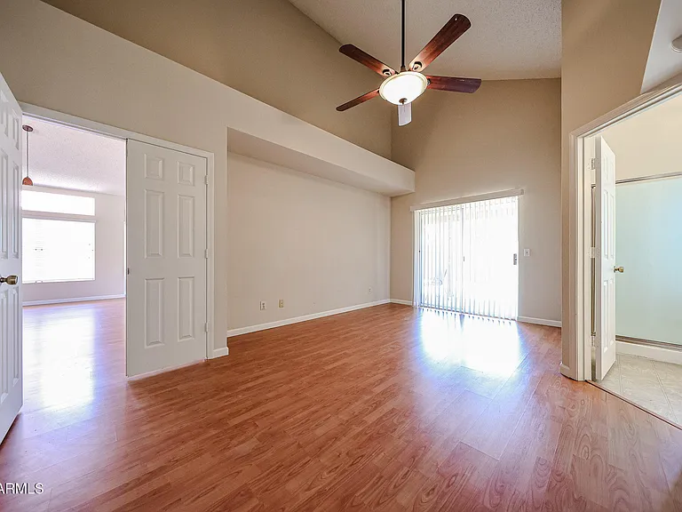 3305 E Wildwood Dr — Photo 22