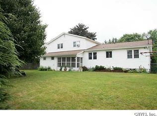 404 Branchwood Dr, Liverpool, NY 13090