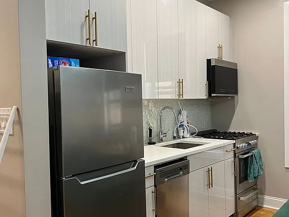 4th image of 43-10 44th St #4E