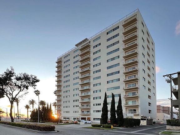 2nd image of 101 California Ave Unit 1004