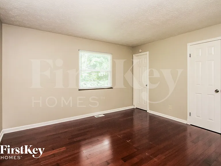 5439 Durango Ct — Photo 11