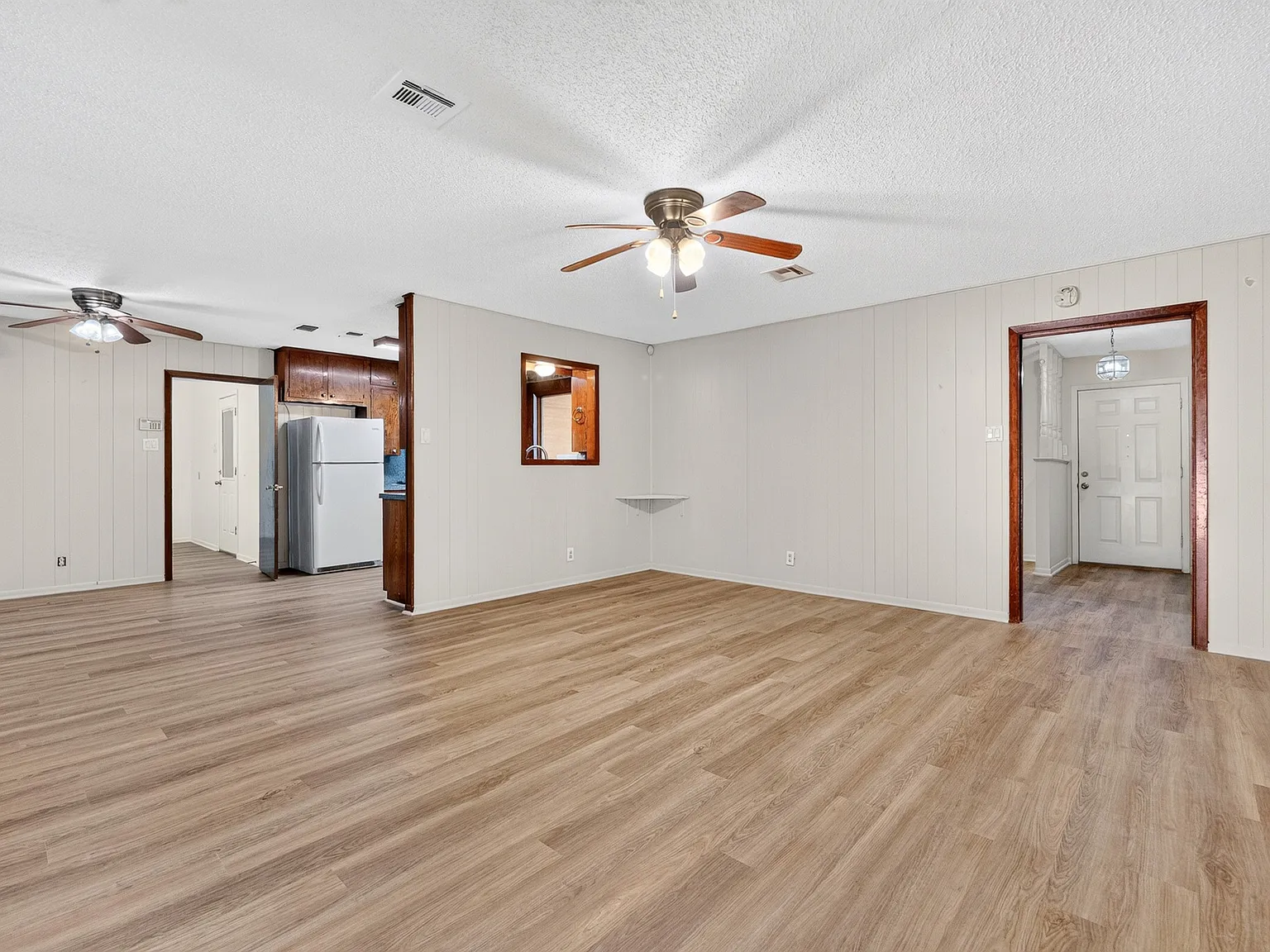 506 Arapaho Drive - 1 — Photo 3