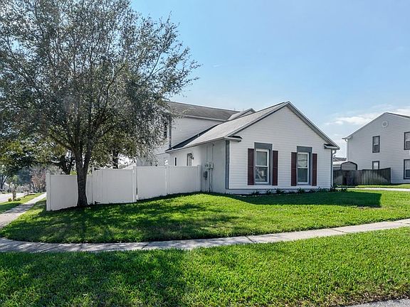 2nd image of 2421 Bucknell Dr