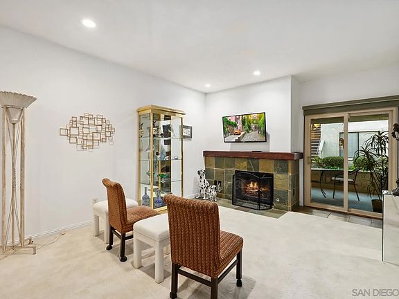 2nd image of 956 Lupine Hills Dr Unit 49