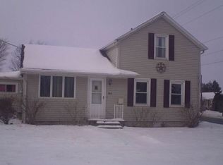 400 W Main St, Yates City, IL 61572