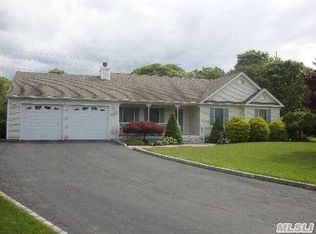 15 Par Ct, Wading River, NY 11792
