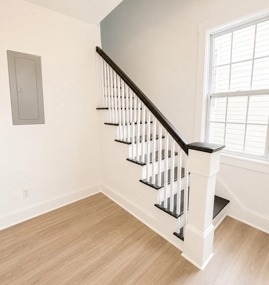 2 bed, 1125 sqft, $1,445 — Photo 2