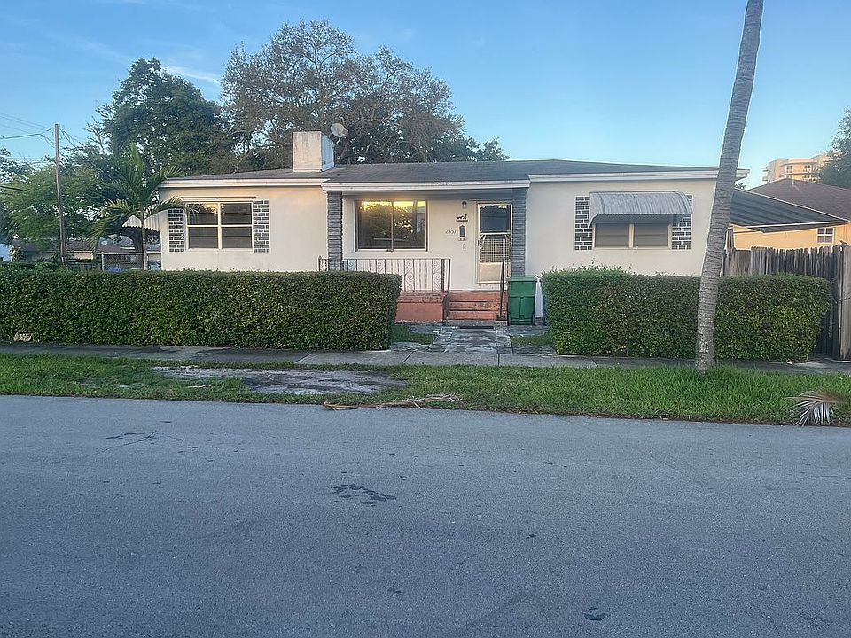 1st image of 2551 SW 29th Ave