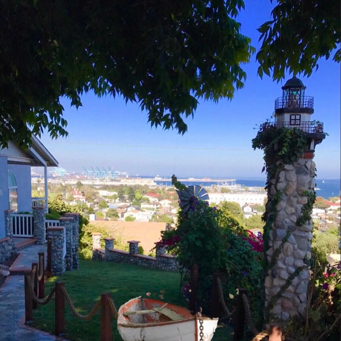 2 bed, 1000 sqft, $3,999 — Photo 1