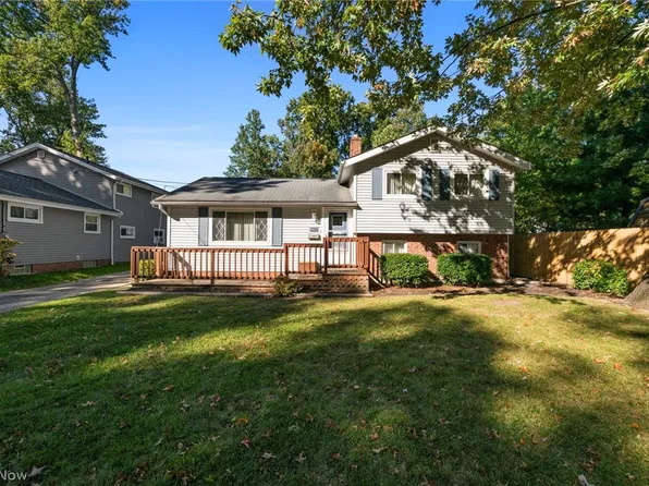 1598 Luanna Dr, Eastlake, OH 44095