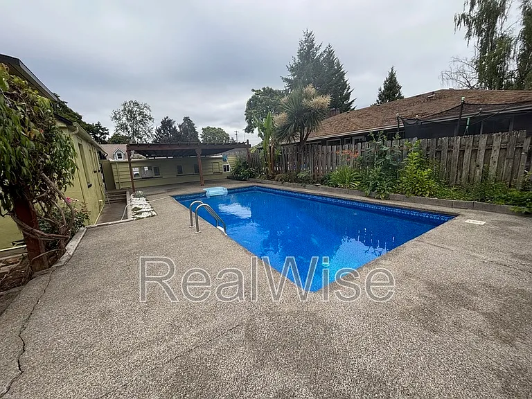 364 W Selmar Ct — Photo 20