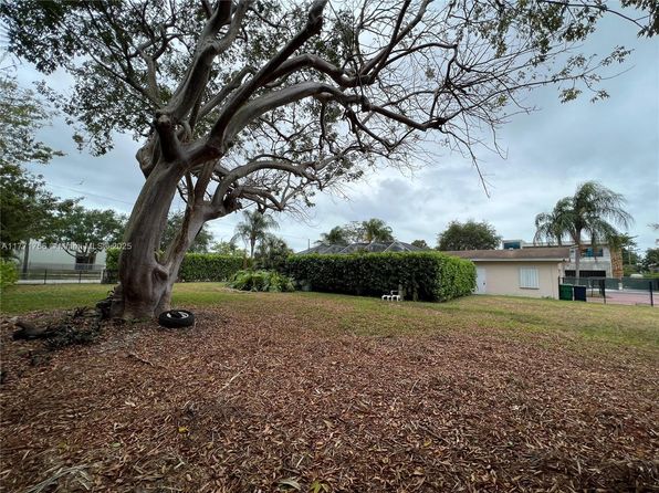 7405 SW 127th St, Pinecrest, FL 33156