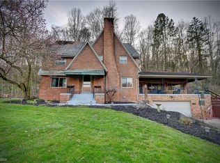 4396 2nd St SE, New philadelphia, OH 44663