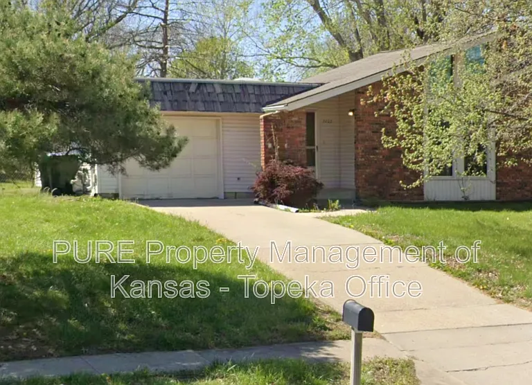 2727 SW Arrowhead Rd — Photo 1