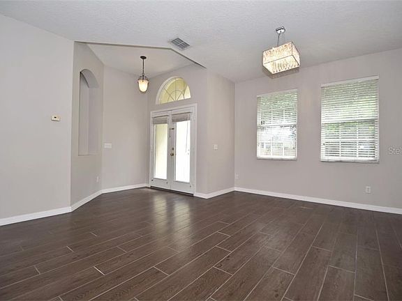 3rd image of 5653 Berwood Dr