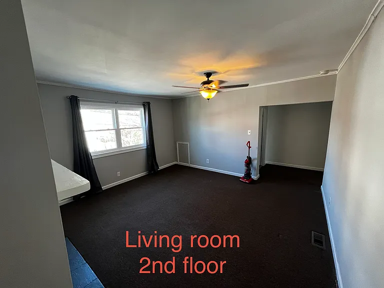 552 Bath St #2 — Photo 4