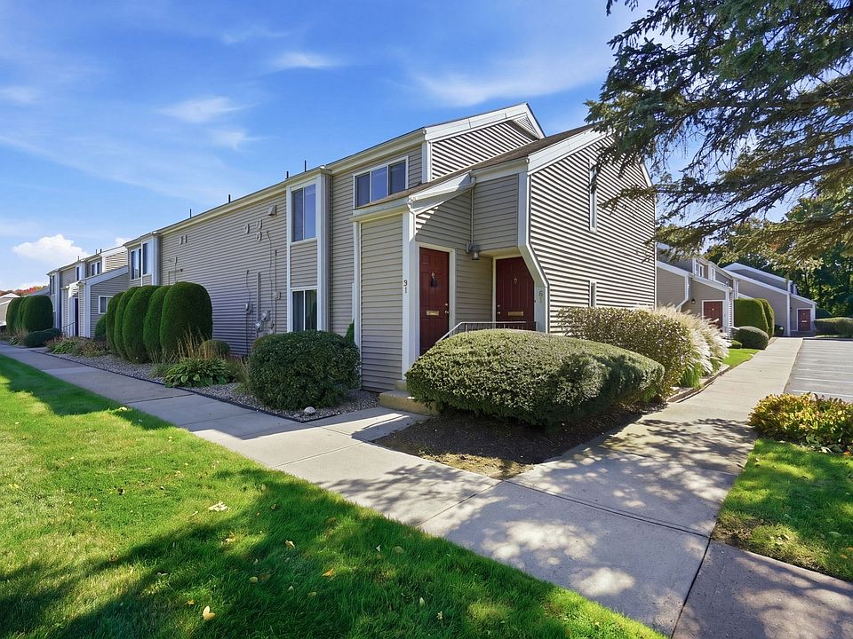 1st image of 91 Nassau Dr Unit 91