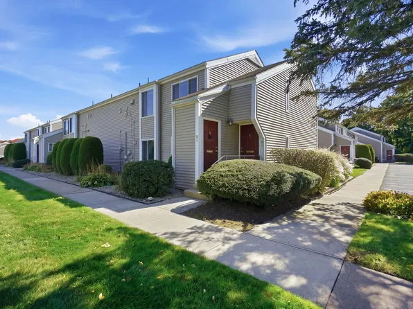 91 Nassau Dr Unit 91, Springfield, MA 01129