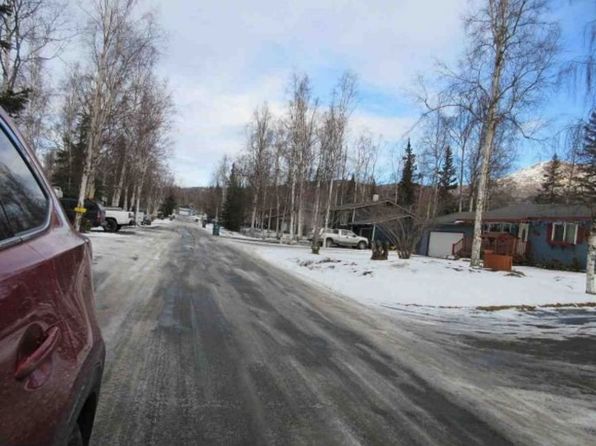 10132 Chickaloon St, Eagle River, AK 99577