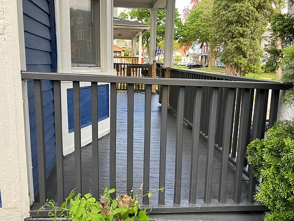 5th image of 286 Garson Ave