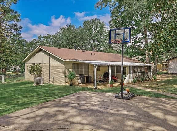 5th image of 1413 Cross Lake Cir