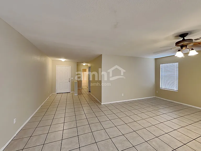 2256 E Hazeltine Way — Photo 7