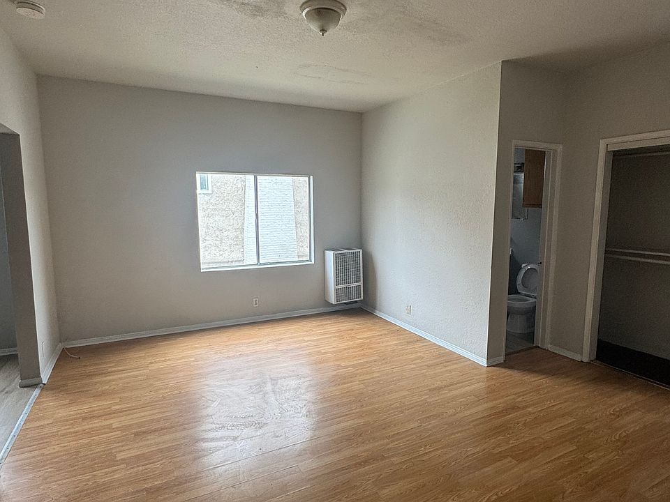 1st image of 2209 Crenshaw Blvd APT 203