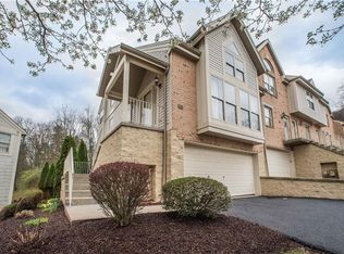 301 Berrington Ct, Bethel Park, PA 15102