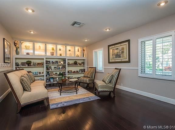 Beautifully Updated Pinecrest Home