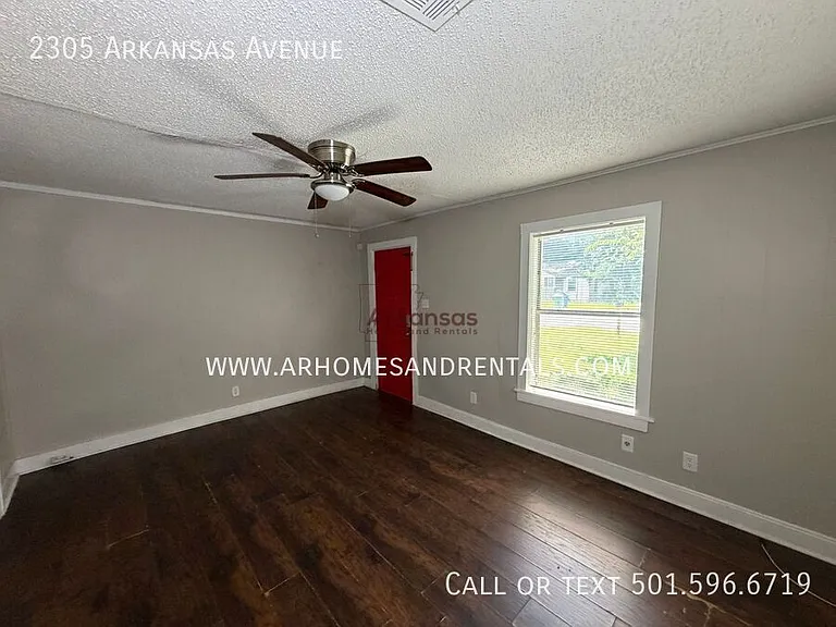 2305 Arkansas Ave — Photo 2