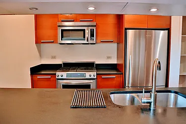 Rented by R New York