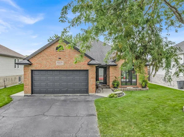 2575 Wildberry Cres, Tecumseh, ON N9K 1C2