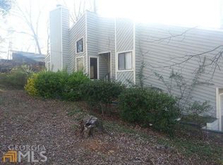 5009 Rock Glen Dr, Stone Mountain, GA 30088