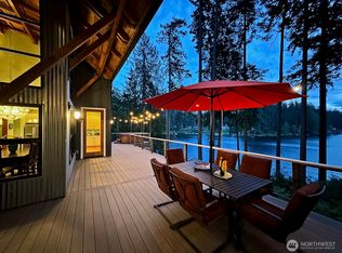 5177 Lakeside Dr, Langley, WA 98260