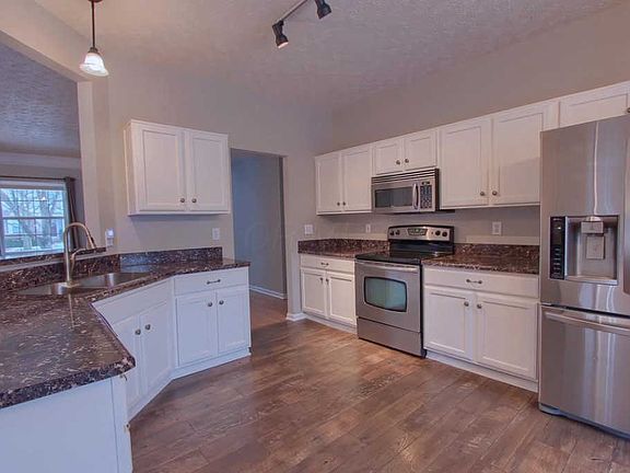 5th image of 4422 Greyhill St