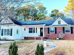118 Hampton Ct, Jacksonville, NC 28546