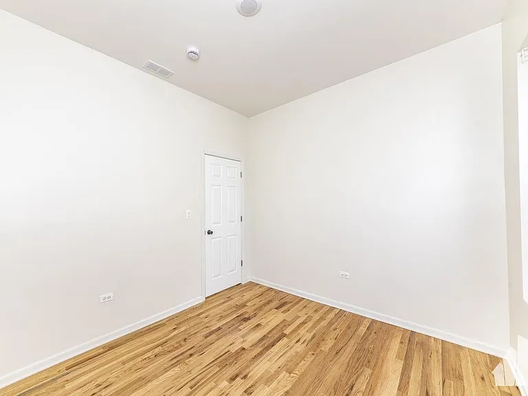 1638 W 18th Pl #2R — Photo 12
