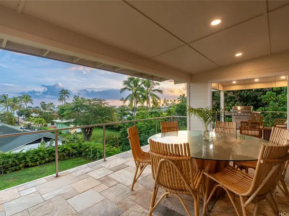 846 Aalapapa Dr, Kailua, HI 96734