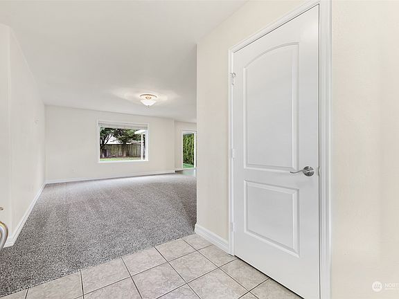 4th image of 10204 231st Avenue E