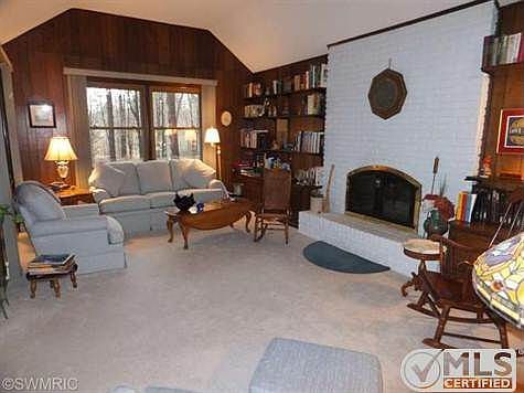 2nd image of 436 Churchill Dr