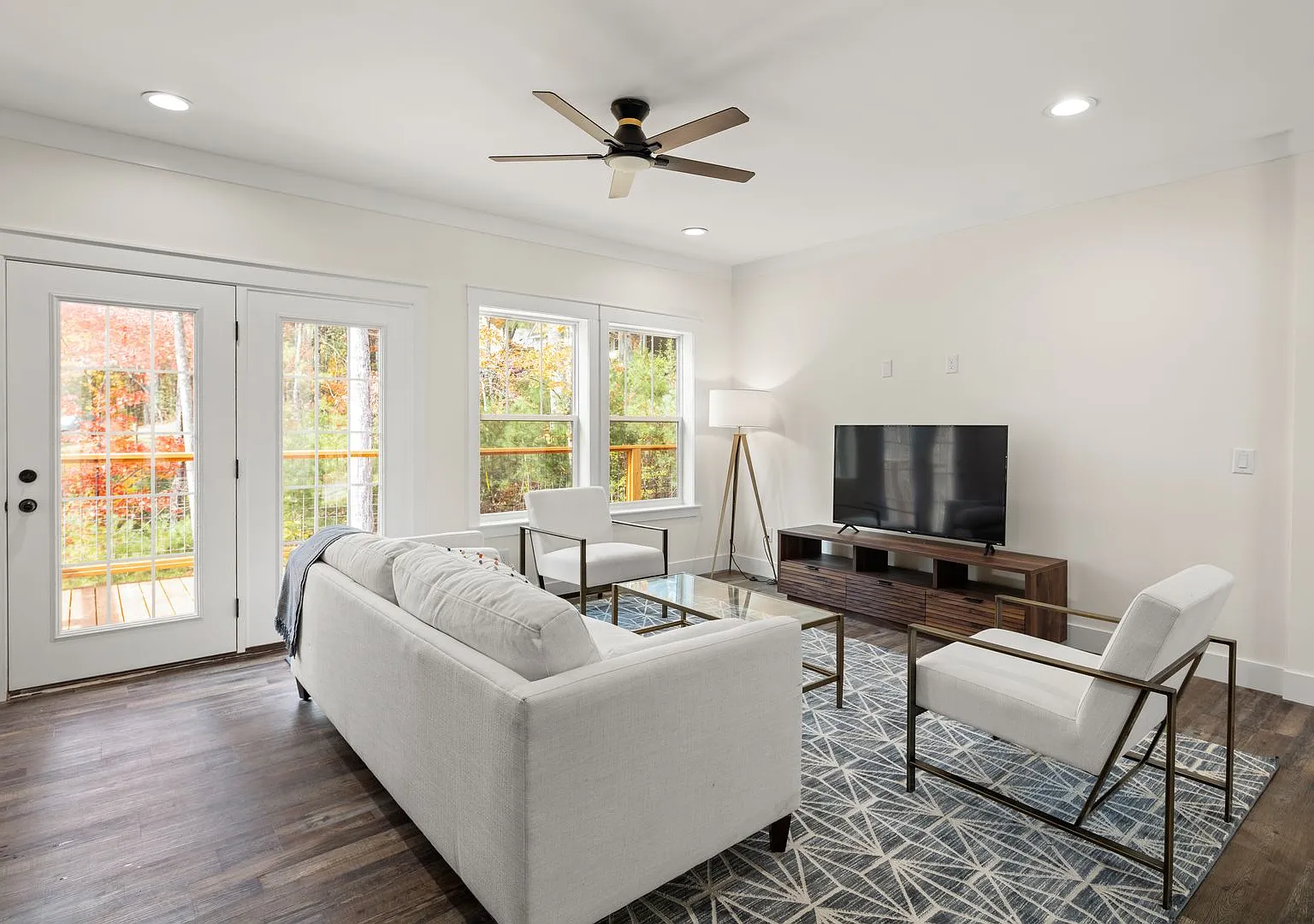 Fairview Rental — Photo 3