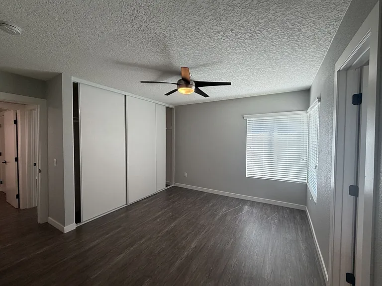 The James Apartments — Photo 97