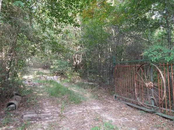 986 County Road 325, Cleveland, TX 77327