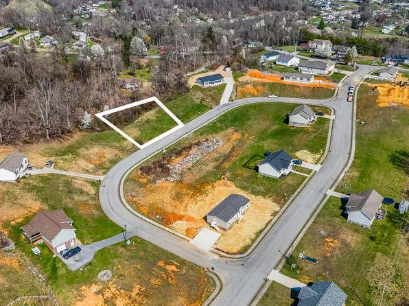 2223 Friendship Cir, Kingsport, TN 37665