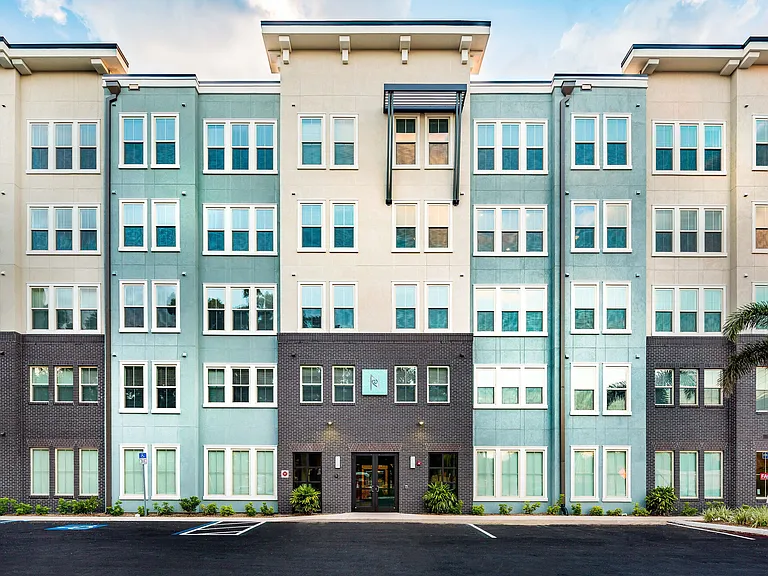Novus Westshore — Photo 1