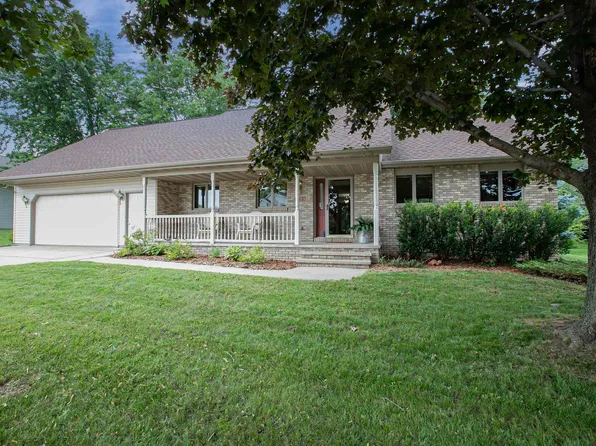 1205 Lewis St, Little Chute, WI 54140