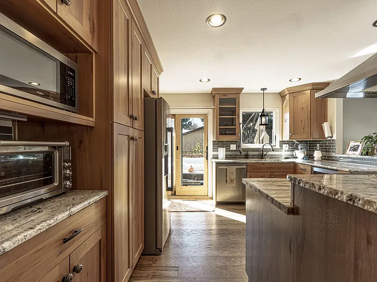 3295 W Parade Cir — Photo 4